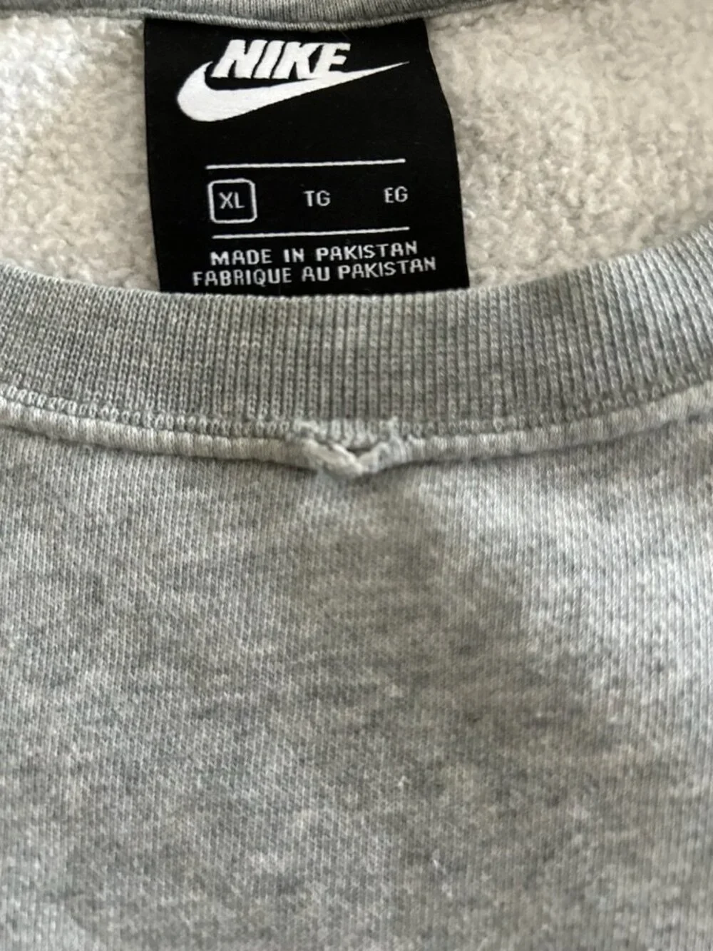 Nike Spell out Gray Crewneck  Size XL